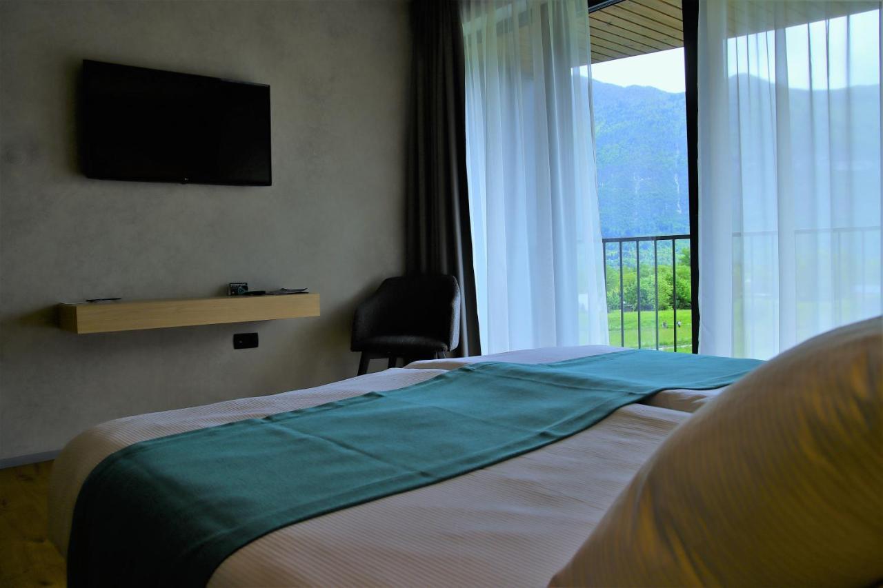 בובק Hotel Soca מראה חיצוני תמונה