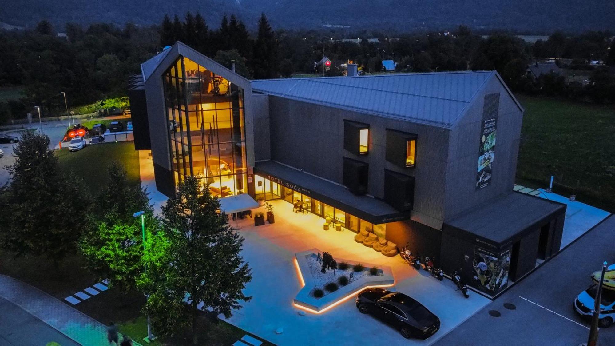 בובק Hotel Soca מראה חיצוני תמונה